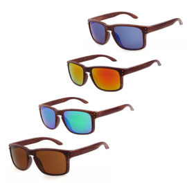 Lunettes de soleil aspect bois