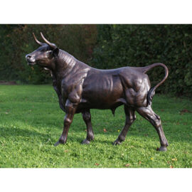 Gartenstatue Stier