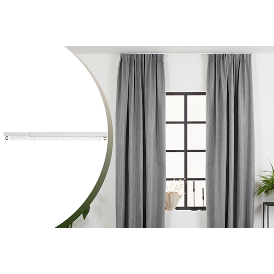 La casa, más completa, con estas bonitas y cálidas cortinas de Ikea