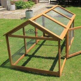 Pets Imperial Savoy Run1